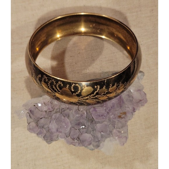 Vintage Blackened Oxidized Etched Floral Design Brass Bangle Bracelet - Picture 7 of 10